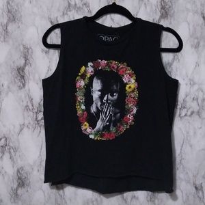 Tupac crop top sz M